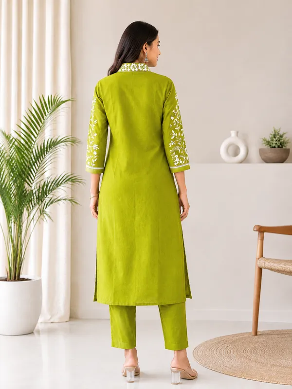 Green_Printed_Straight_Kurta_Pant_Set_for_Women
