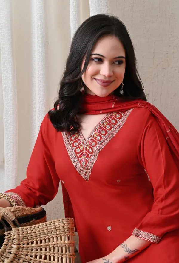 Red_Embroidered_Kurta_Set_for_Women