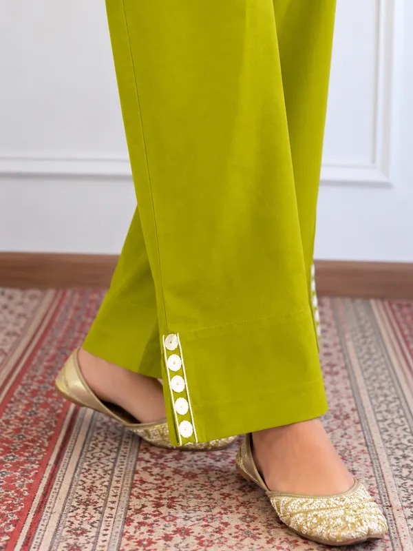 Green_Embroidered_Kurta_Pant_Set_for_Women