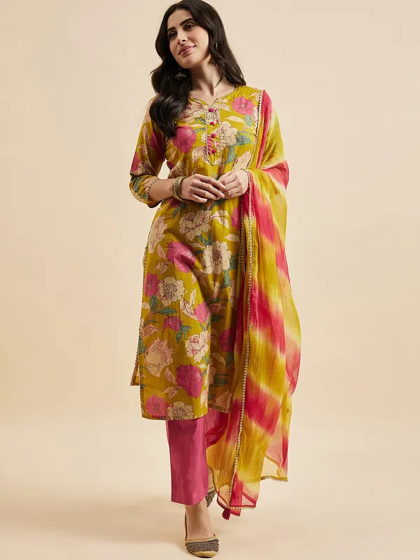Mustard_Floral_Printed_Kurta_Set_With_Dupatta_For_Women