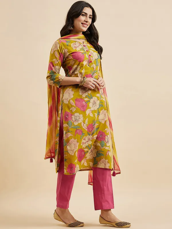 Mustard_Floral_Printed_Kurta_Set_With_Dupatta_For_Women