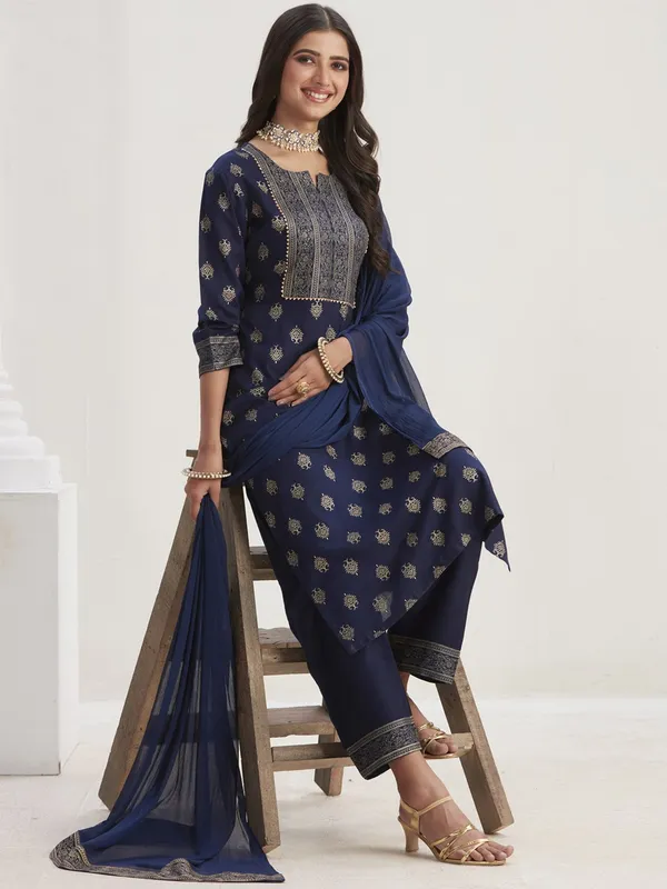 Navy_Printed_Straight_Kurta_Set_With_Dupatta_For_Women