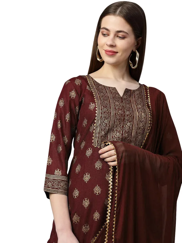 Maroon_Printed_Ethnic_Kurta_Set_for_Women