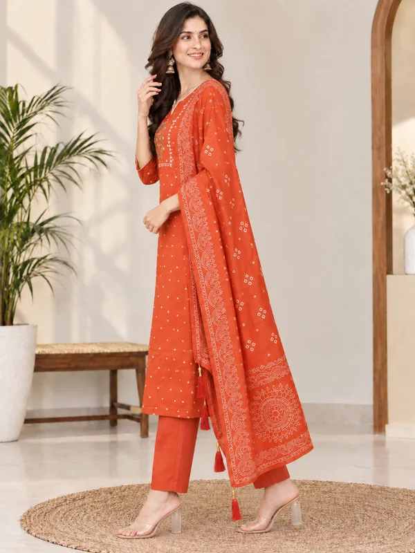 Orange_Printed_Straight_Kurta_Set_For_Women