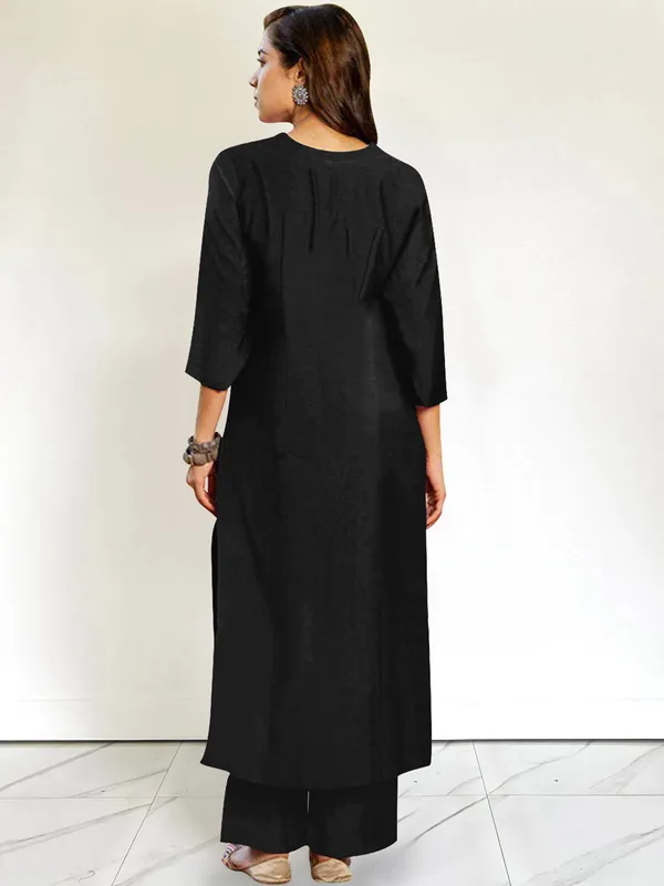 Black_Printed_Dupatta_Kurta_Set_for_Women