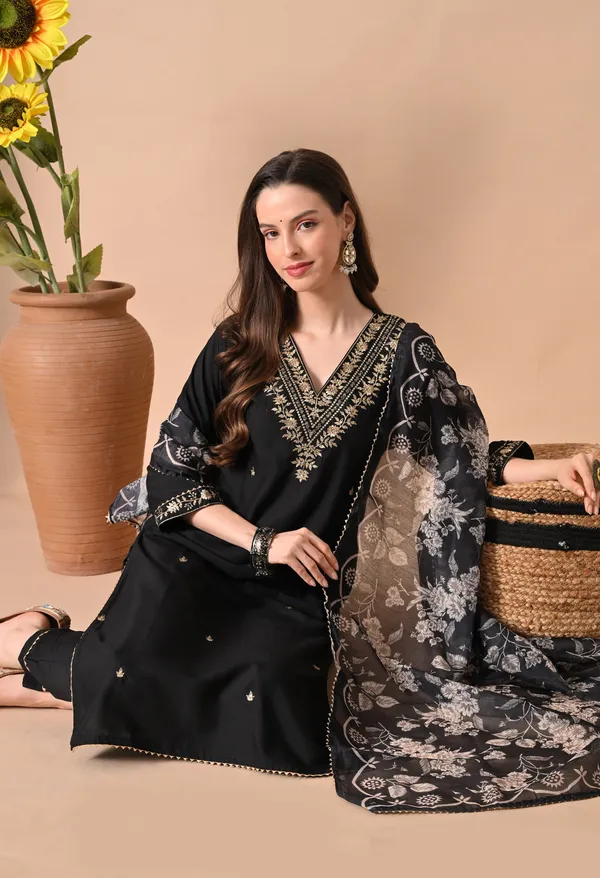 Black_Embroidered_Straight_Kurta_Set_For_Women