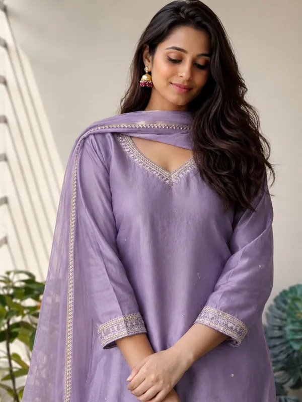 Lavender_Embroidered_Straight_Kurta_Set_for_Women
