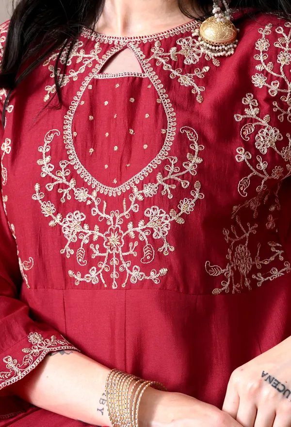 Maroon_Embroidered_Straight_Kurta_for_Women