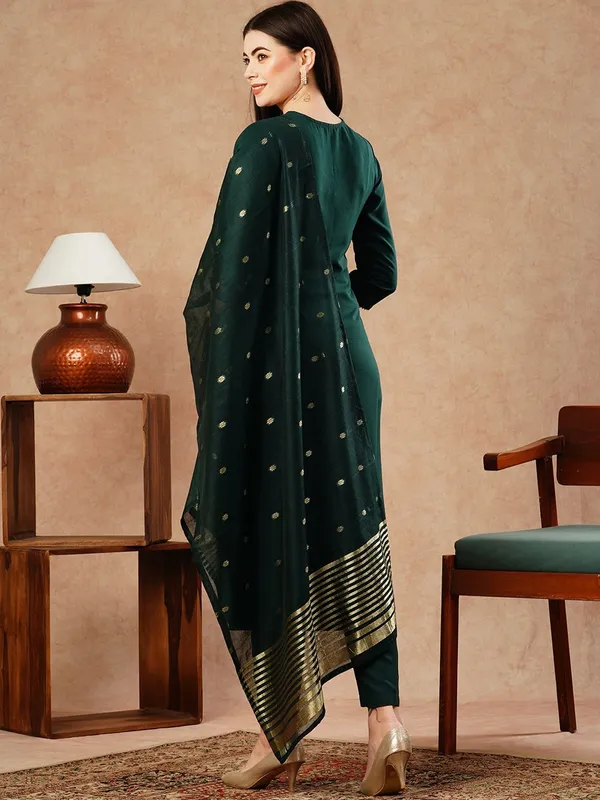 Green_Straight_Kurta_Set_for_Women