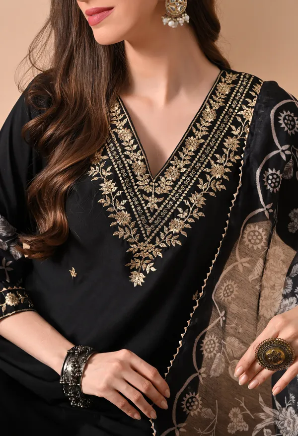 Black_Embroidered_Straight_Kurta_Set_For_Women
