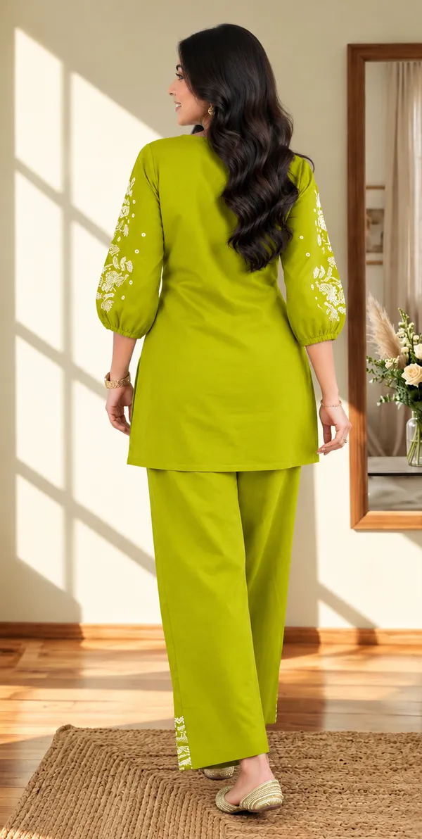 Green_Embroidered_Kurta_Pant_Set_for_Women