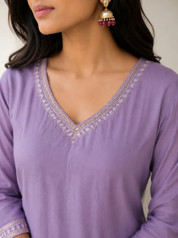 Lavender_Embroidered_Straight_Kurta_Set_for_Women