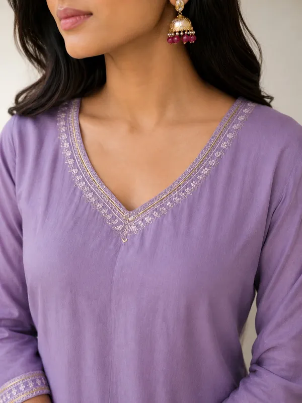 Lavender_Embroidered_Straight_Kurta_Set_for_Women