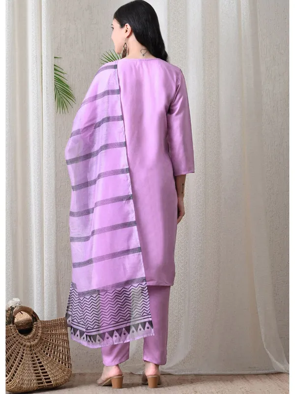 Lavender_Straight_Kurta_Set_For_Women