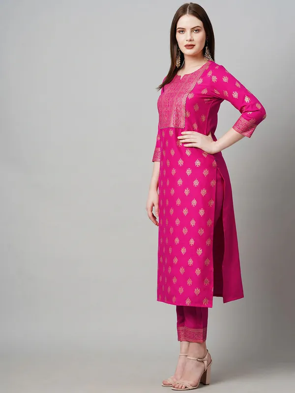Pink_Printed_Straight_Kurta_Set_for_Women