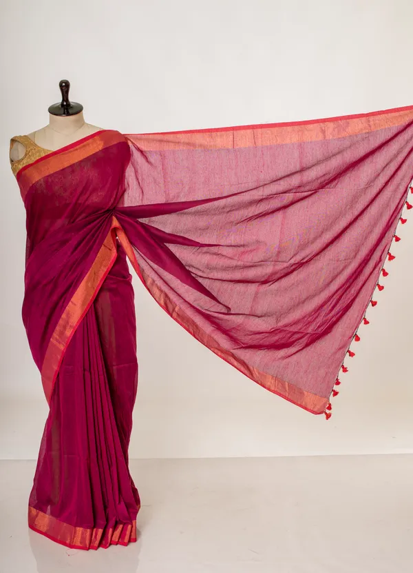 Magenta_Woven_Traditional_Saree_for_Women