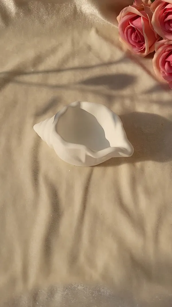 White_Concrete_Shell_Shaped_Decorative_Bowl