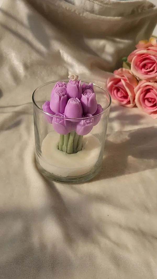 Purple_Wax_Lotus_Flower_Candle_In_Glass_Holder