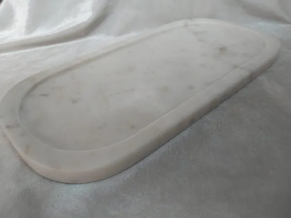 Marble_Minimalist_Serving_Tray