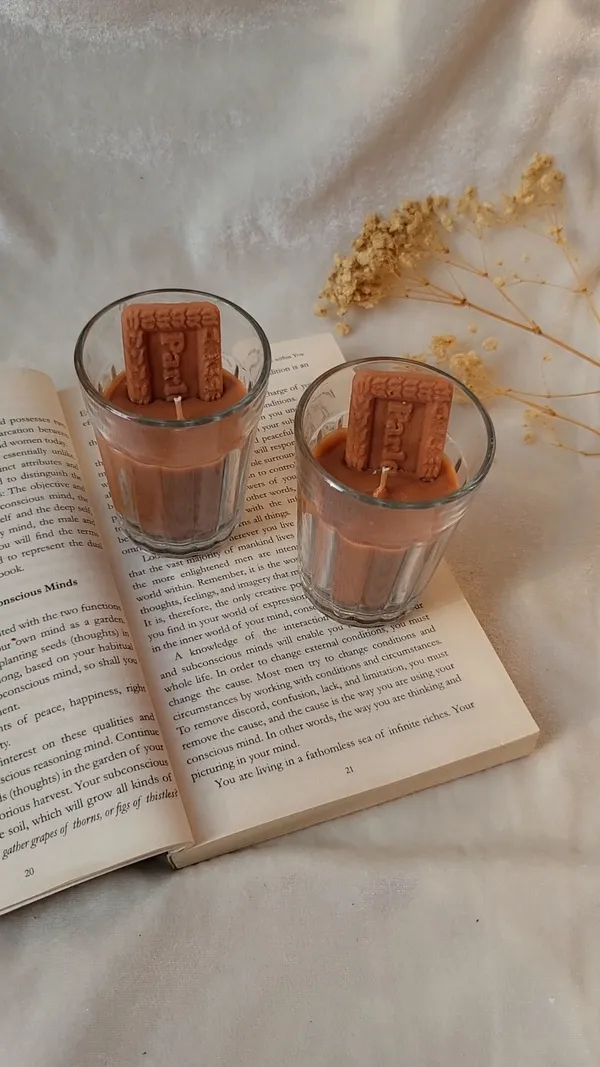 Wax_Dessert_Style_Embossed_Glass_Candle
