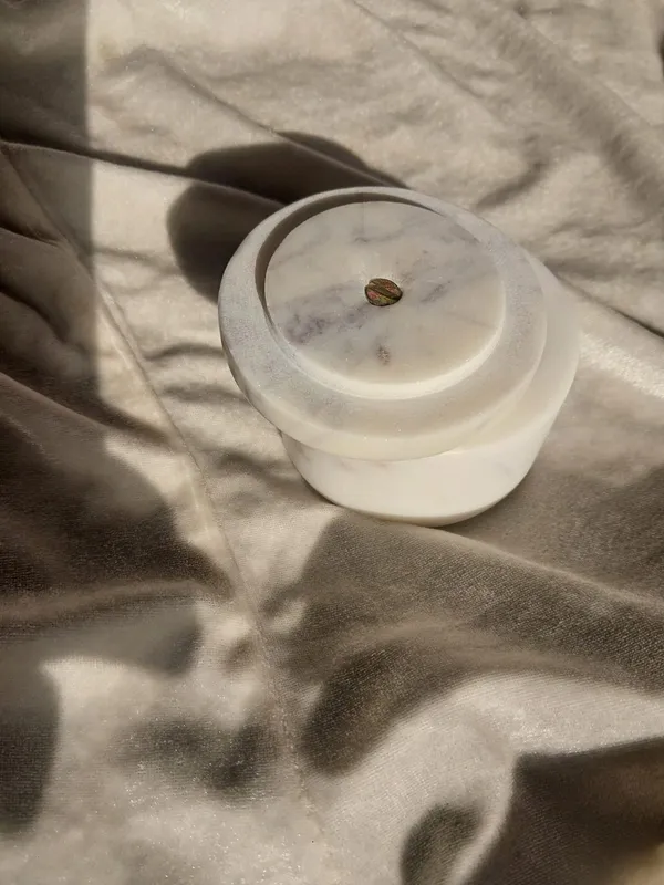 Marble_Minimalist_Round_Lidded_Trinket_Box