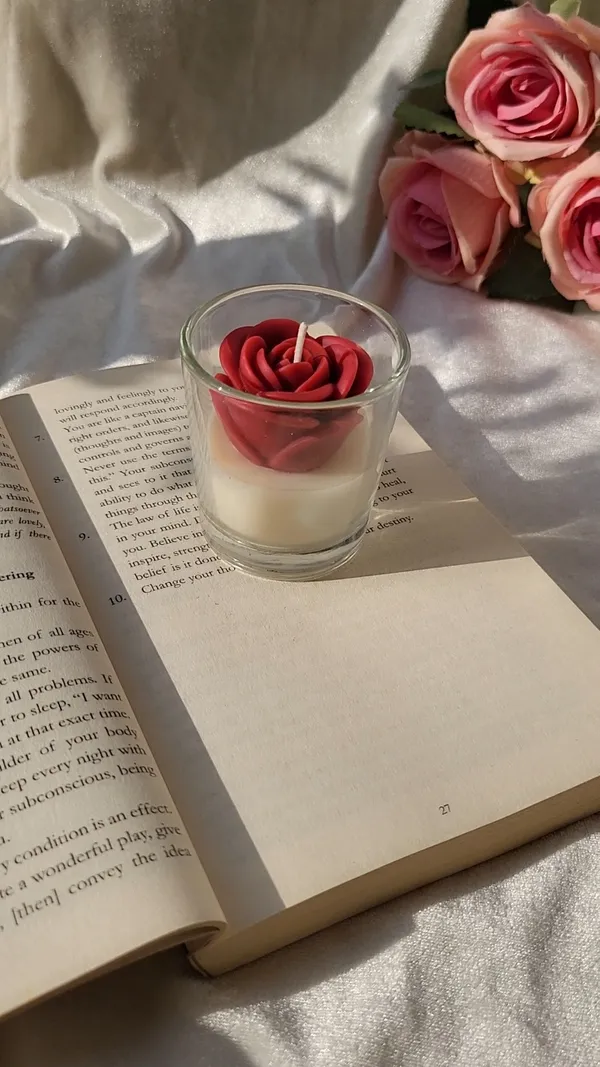 Glass_Floral_Rose_Candle
