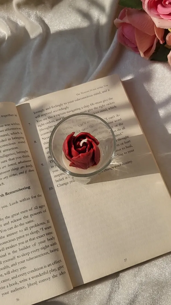 Glass_Floral_Rose_Candle
