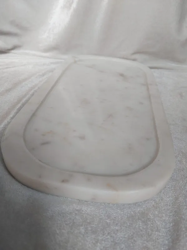 Marble_Minimalist_Serving_Tray