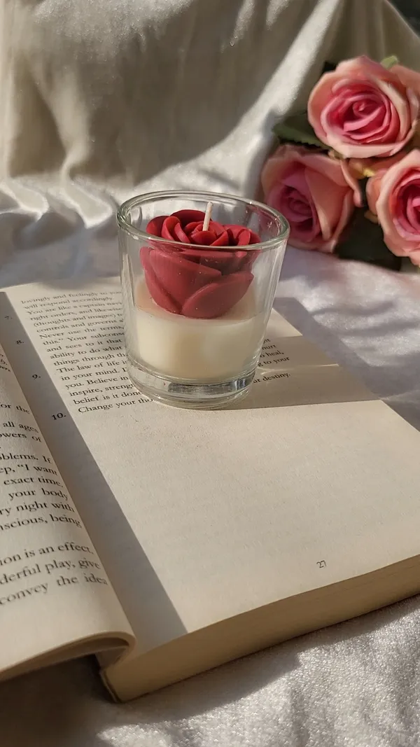 Glass_Floral_Rose_Candle