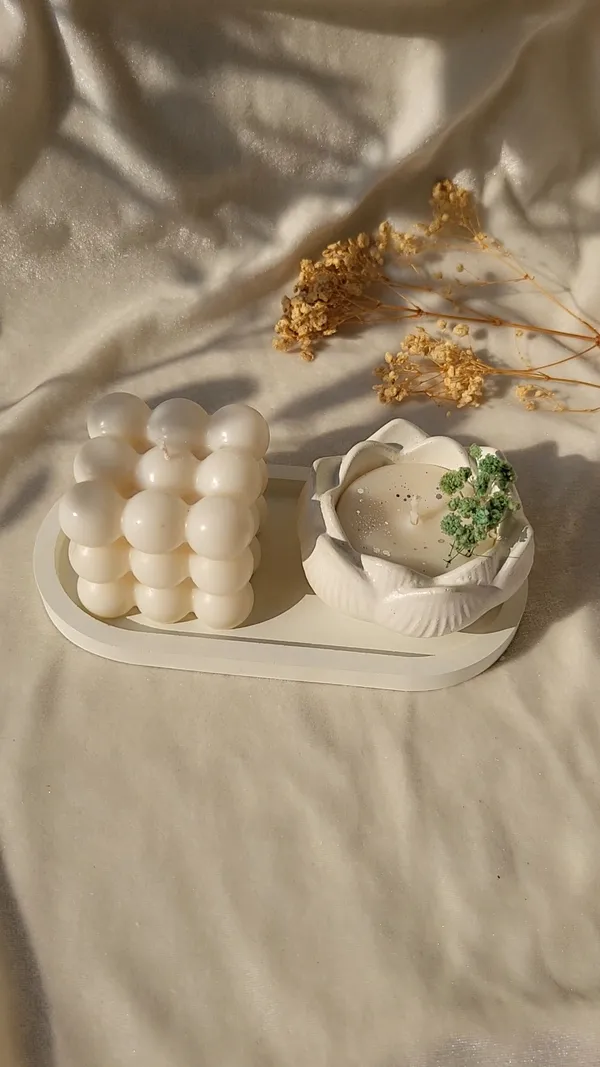 White_Bubble_Candle_And_Lotus_Candle_Holder_Set_with_Tray