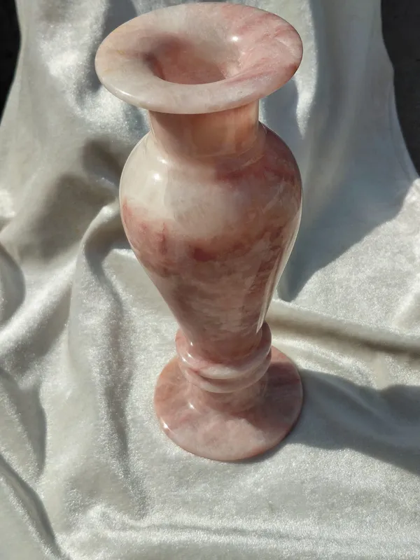 Handcrafted_Pink_Onyx_Vase_|_Natural_Stone_Flower_Vase_|_Elegant_Home_Decor