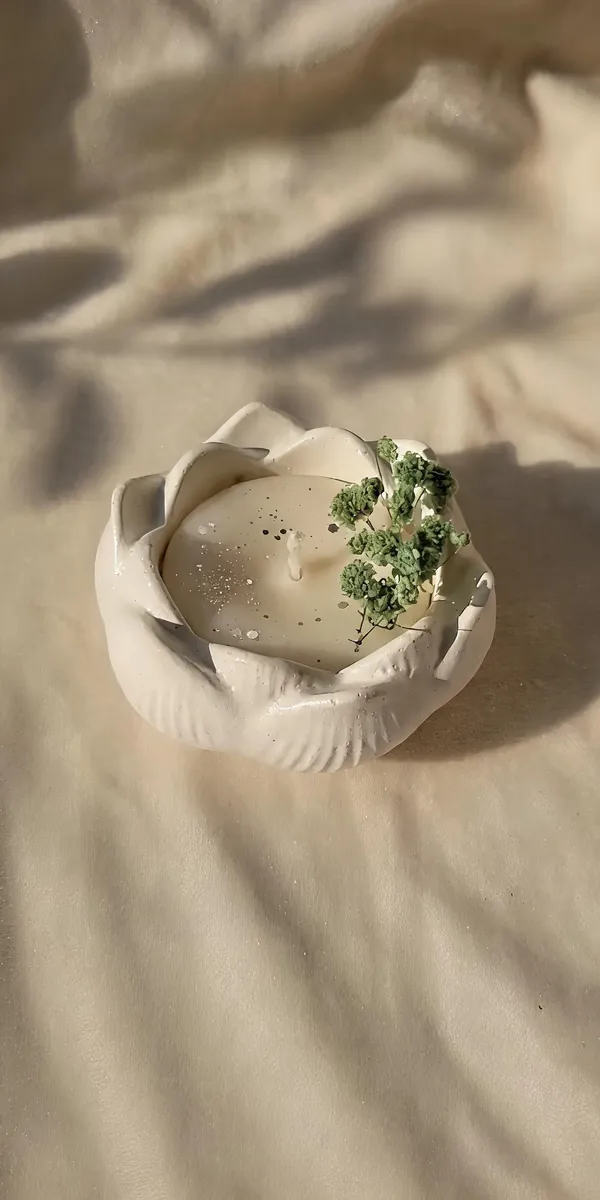 Concrete_Floral_Sculpted_Candle_Holder