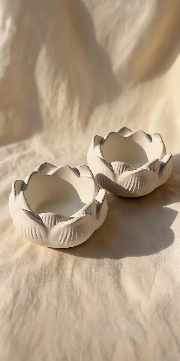 Concrete_Decorative_Lotus_Shaped_Bowl_-_Pack_of_2