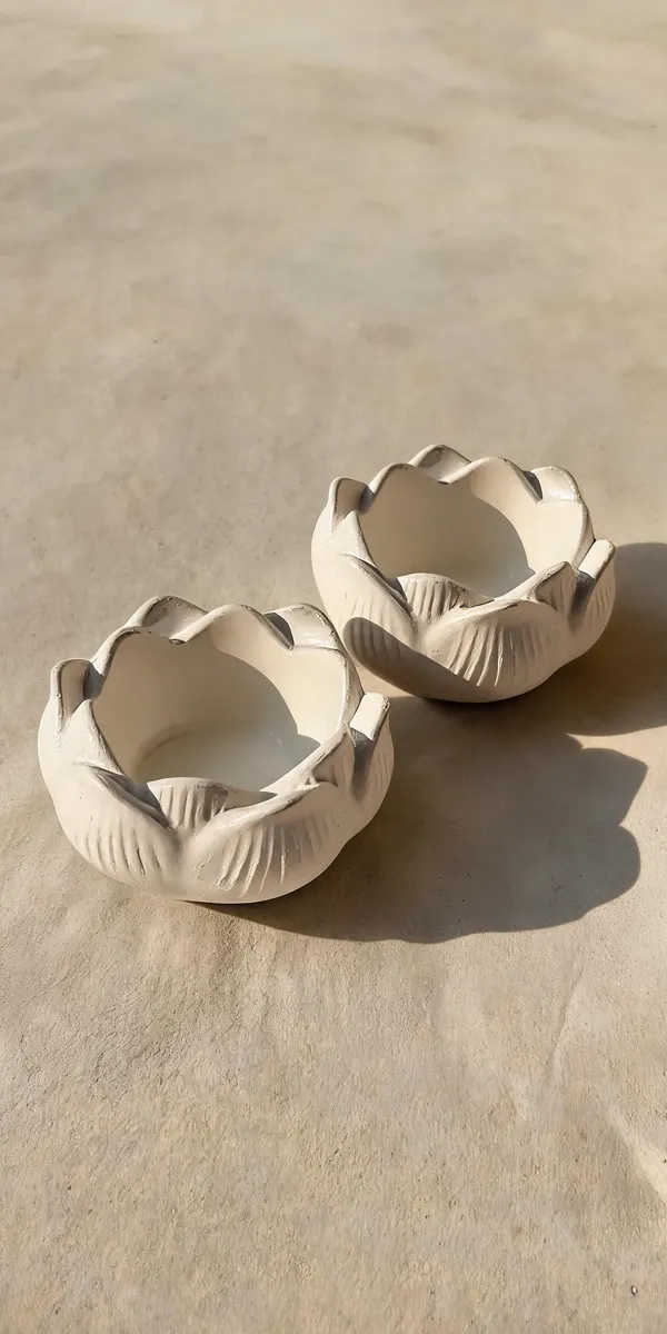 Concrete_Decorative_Lotus_Shaped_Bowl_-_Pack_of_2