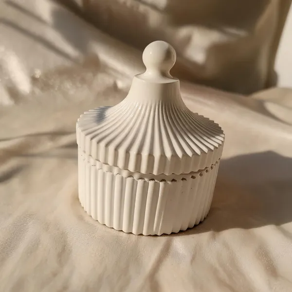 Concrete_Ribbed_Fluted_Lidded_Decorative_Jar