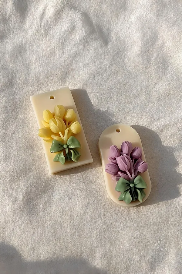 Soy_Wax_Floral_Wardrobe_Wax_Sachet_Set_Of_2