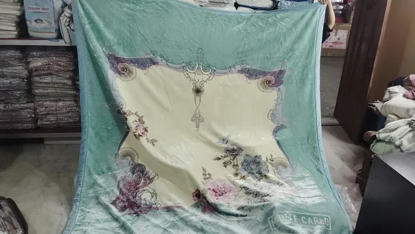 ultra_soft_double_bed_blanket_reversible_size_250cms_x_220_cms