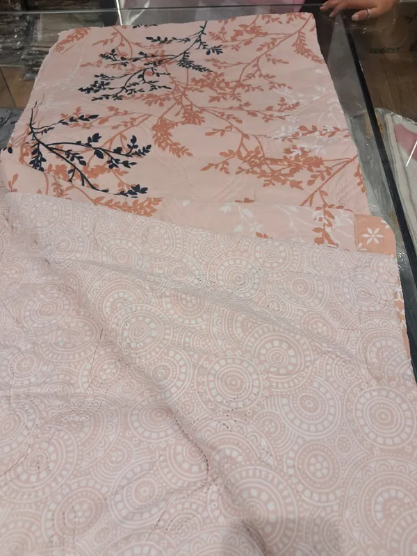 Peach_Printed_reversible_comforter