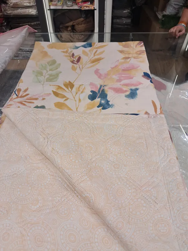 Beige_Floral_Printed_reversible_comforter