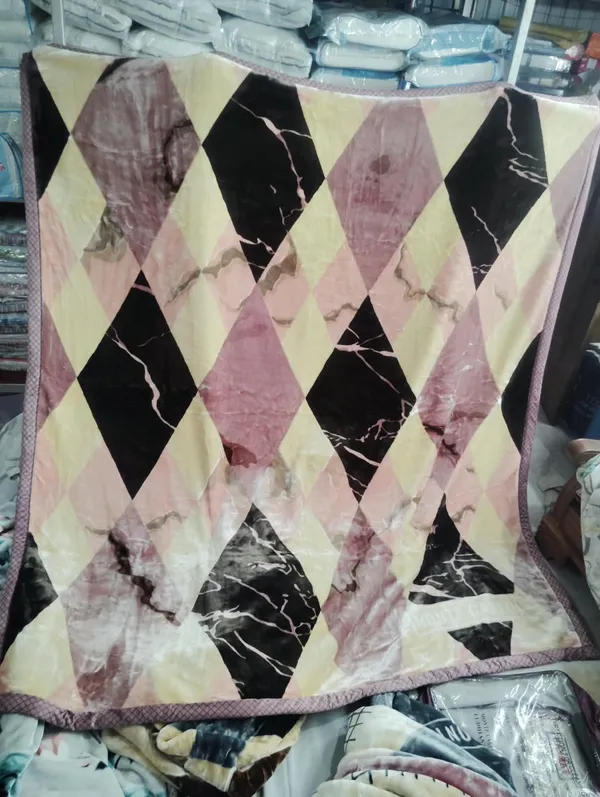 ultra_soft_double_bed_blanket_size_250cms_x_220_cms