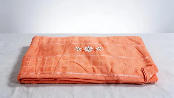 Soft_Towel_Size_150_Cm_X_75_Cm