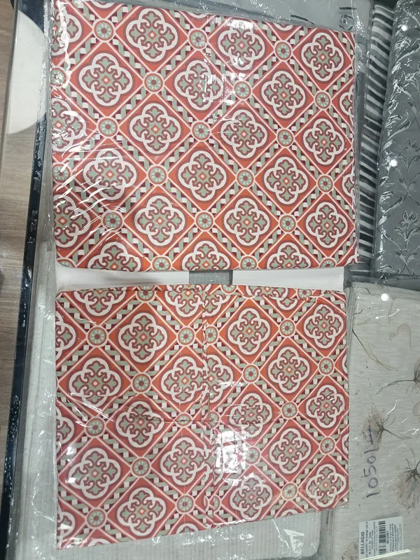 1_Bedsheet_size_90cmsx_100_cms_2_pillow_covers