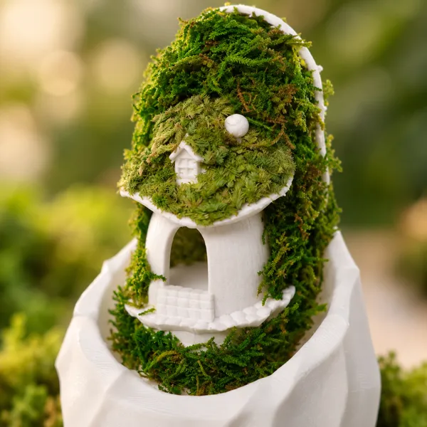 Polymer_Glass_Woodland_Moss_Miniature_House_White_For_Glass_Dome_Decor