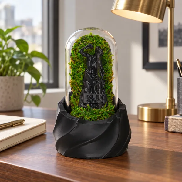 Polymer_Glass_Contemporary_Moss_Woman_Figurine_Black_For_Glass_Dome_Decor