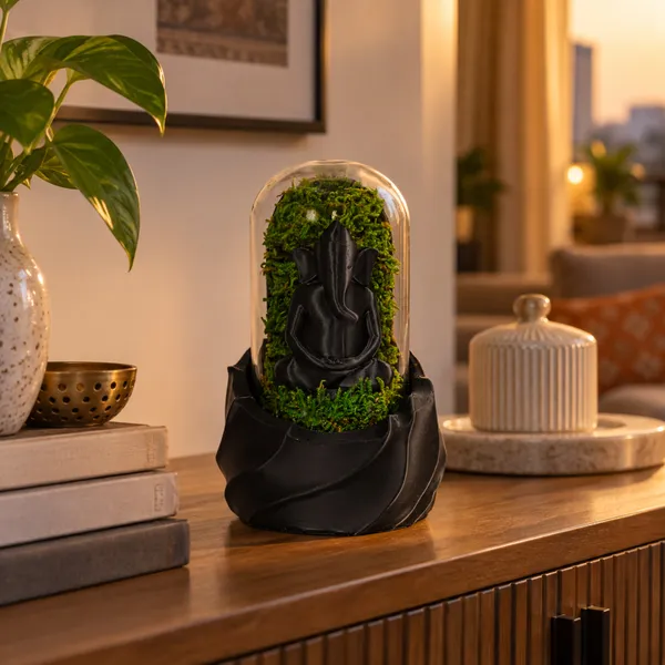 Polymer_Glass_Dome_Black_Ganesha_Preserved_Moss_Decor
