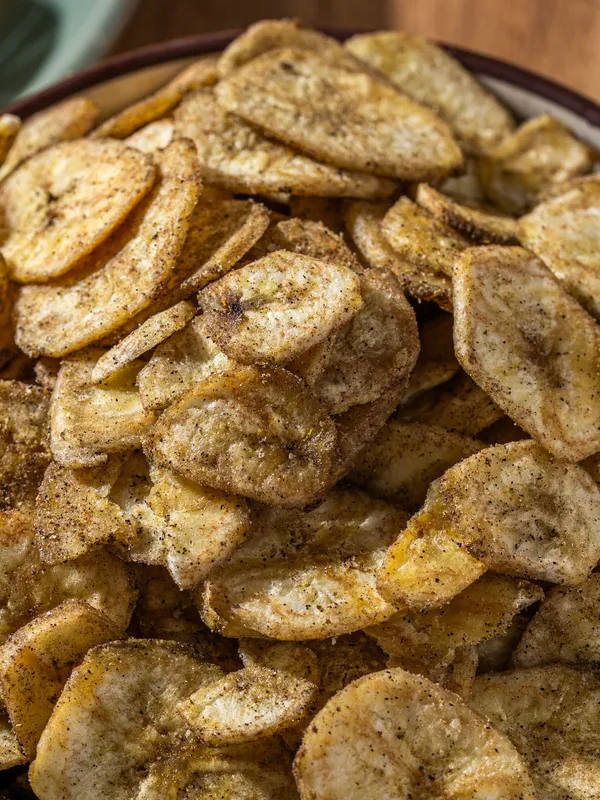 BANANA_CHIPS_-_BLACK_PEPPER