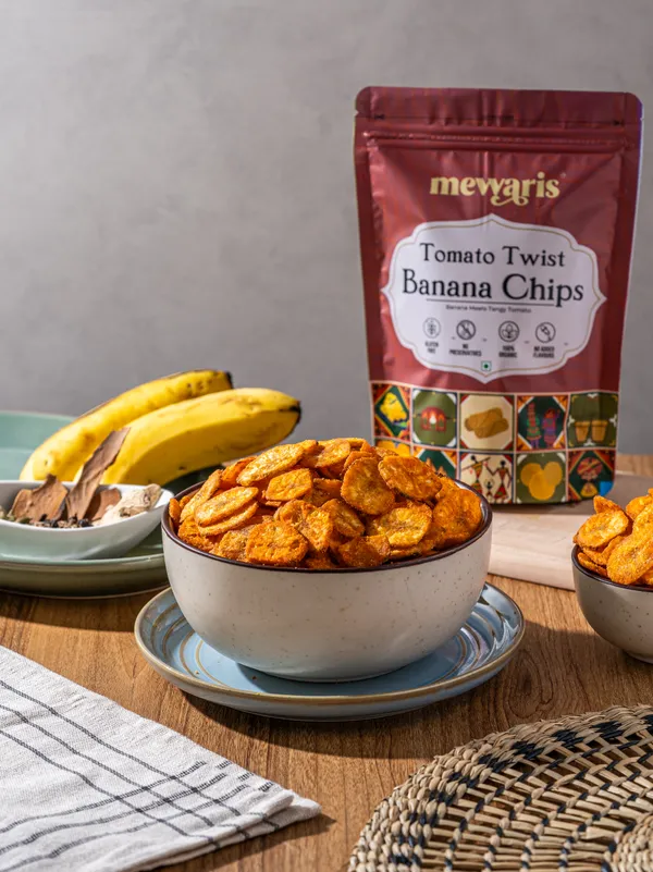 BANANA_CHIPS_-_TOMATO_TWIST