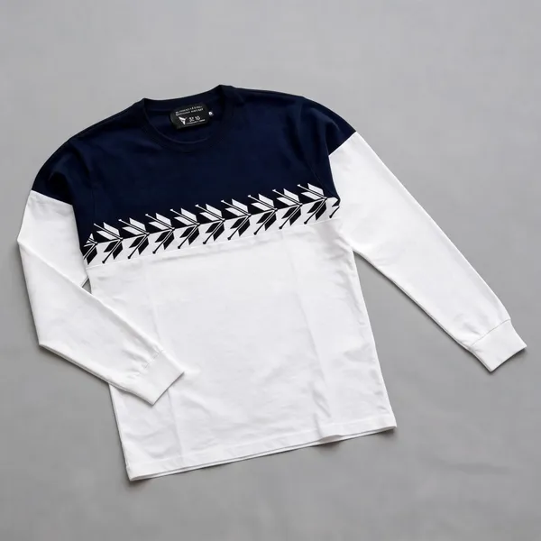 Navy_Blue_&_White_Pure_Cotton_Graphic_Striped_Round_Neck_T-Shirt_For_Men