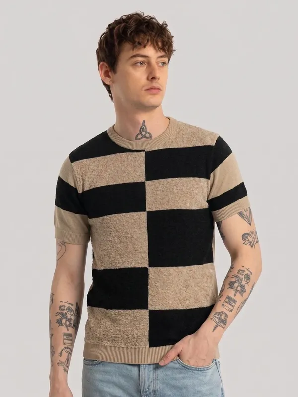Black_&_Beige_Pure_Cotton_Self_Design_Round_Neck_T-Shirt_For_Men