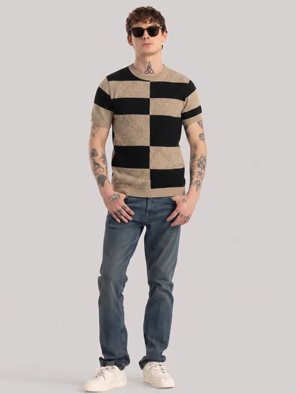Black_&_Beige_Pure_Cotton_Self_Design_Round_Neck_T-Shirt_For_Men